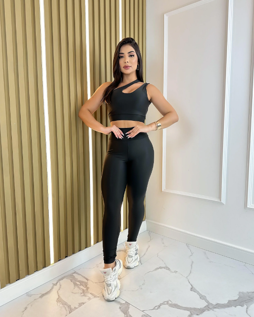 Basic Legging Set + Sleeveless Top in Black