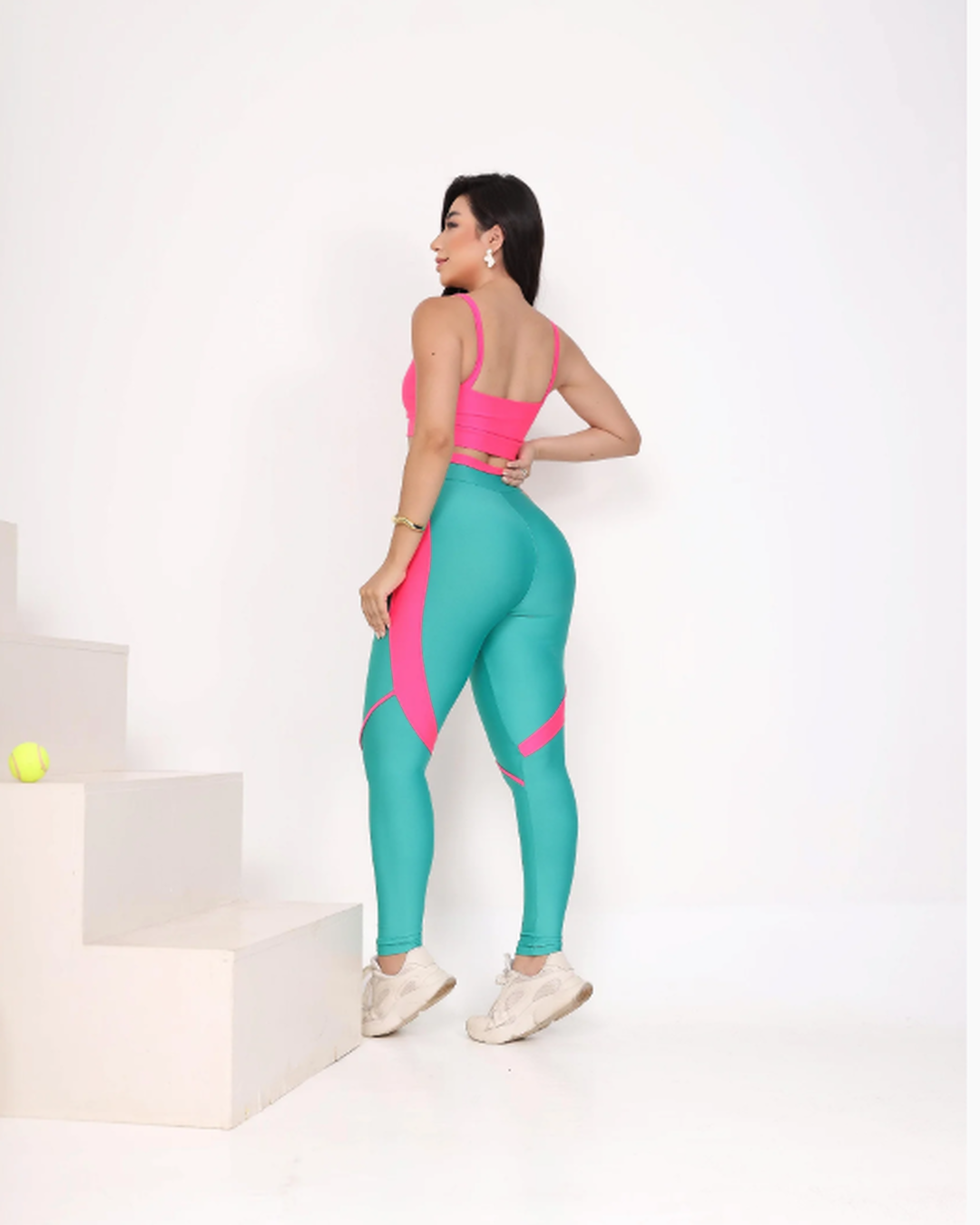 Legging and Straight-Strap Top Set – Emerald Green & Neon Pink